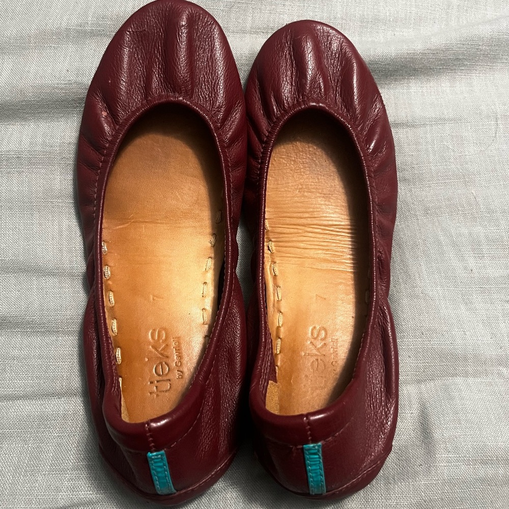 Burgundy Tieks 7
